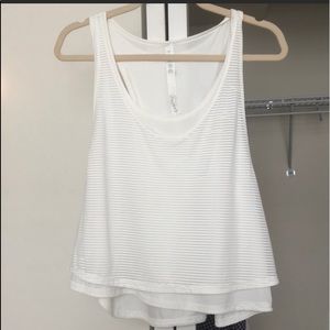 Lululemon cropped tank